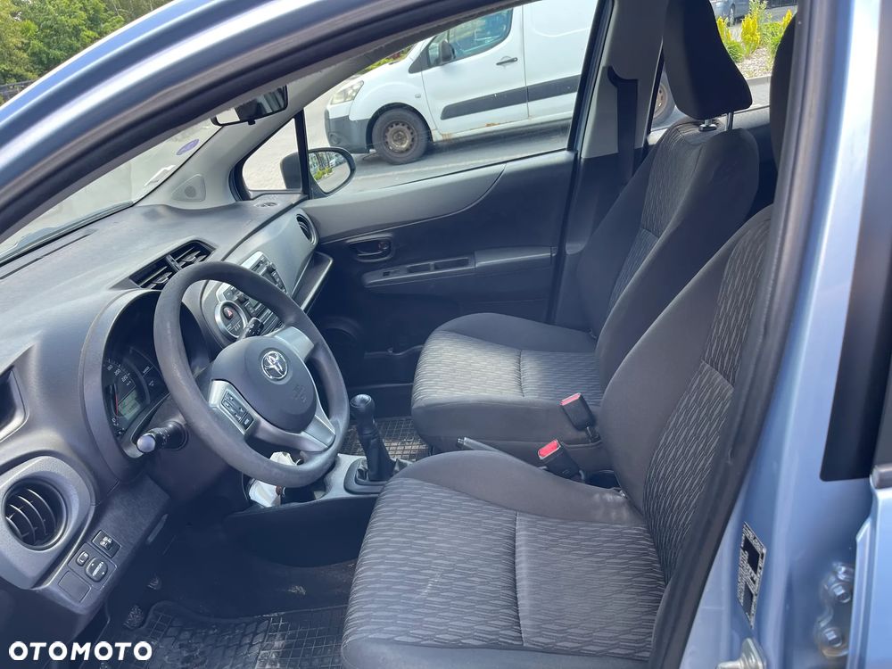 Toyota Yaris - 7