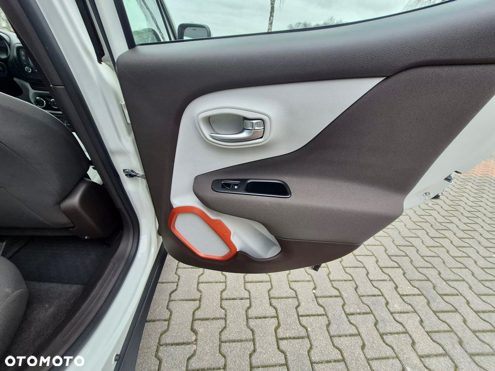 Jeep Renegade 1.4 MultiAir Longitude FWD S&S - 25