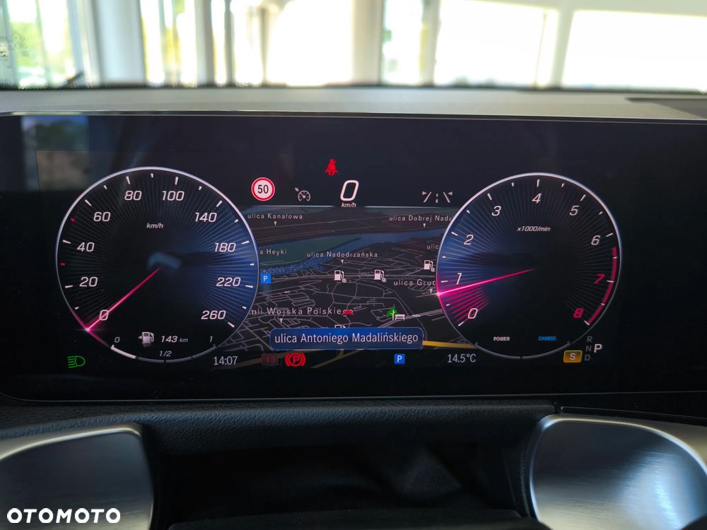 Mercedes-Benz GLB 200 AMG Line 7G-DCT - 27