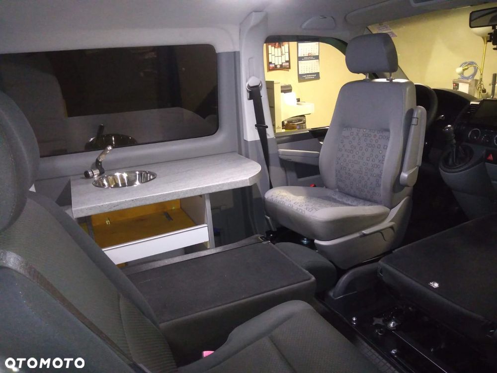 Volkswagen Transporter T5 - 17