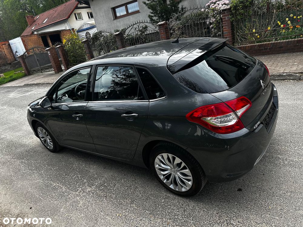 Citroën C4 VTi 95 Selection - 12