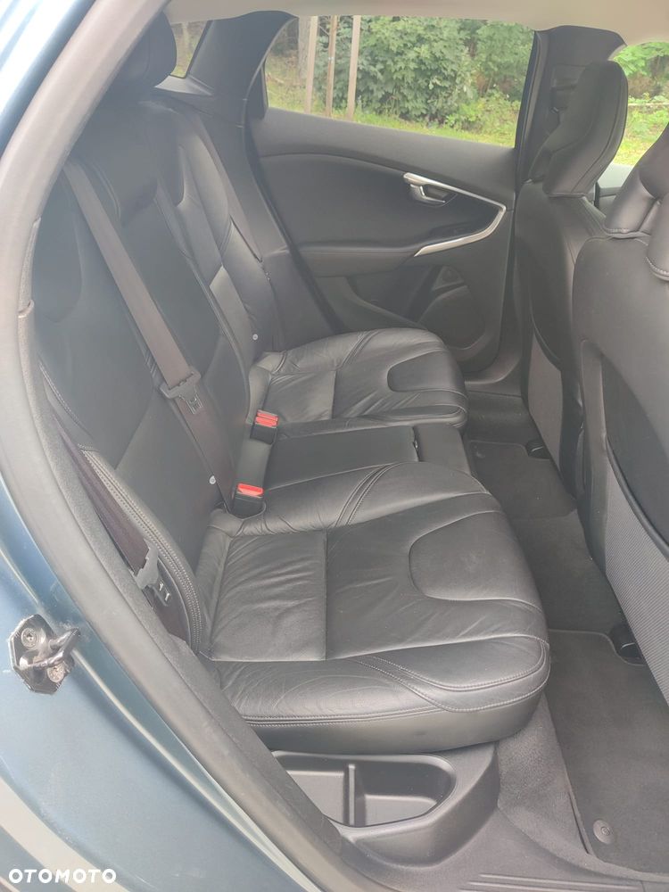Volvo V40 D4 Summum - 14