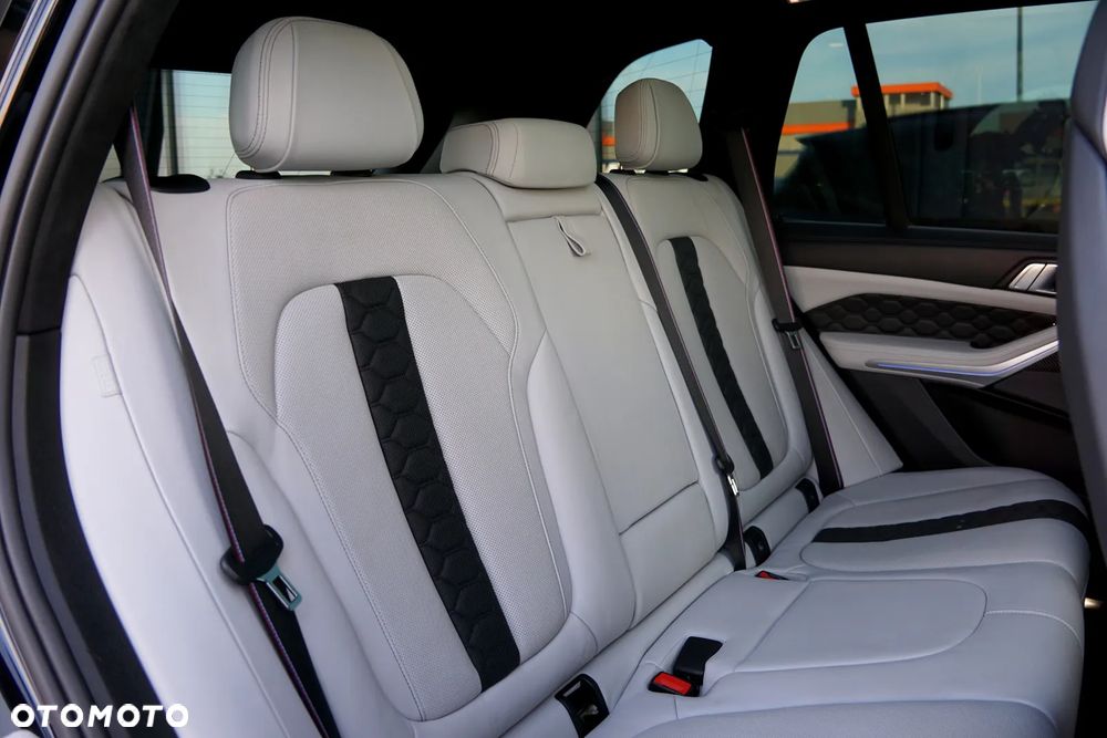 BMW X5 M Competition - 22