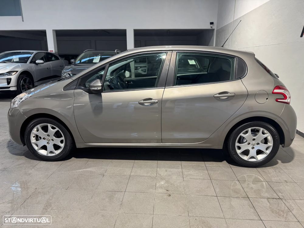 Peugeot 208 HDi 68 Access - 8