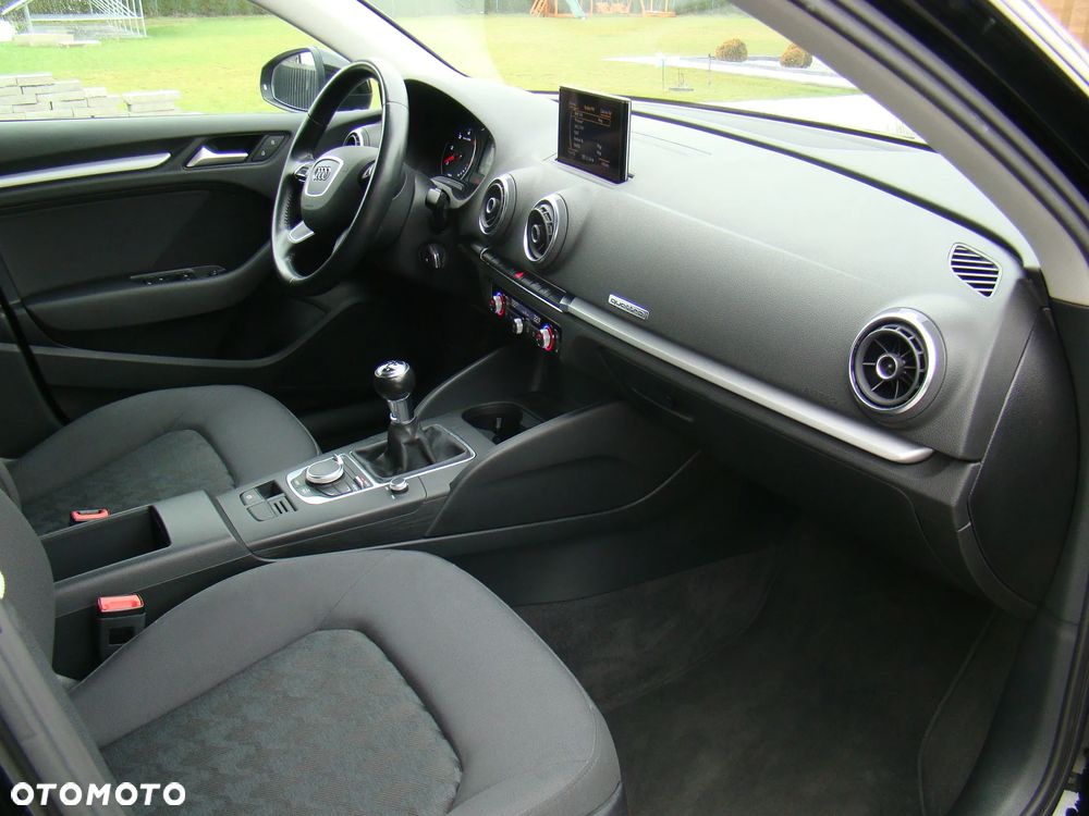Audi A3 Sportback 2.0 TDI quattro sport - 32