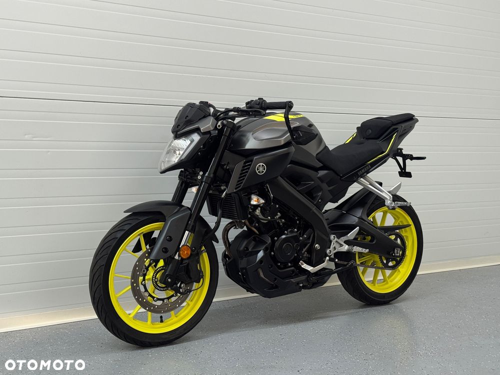 Yamaha MT - 12