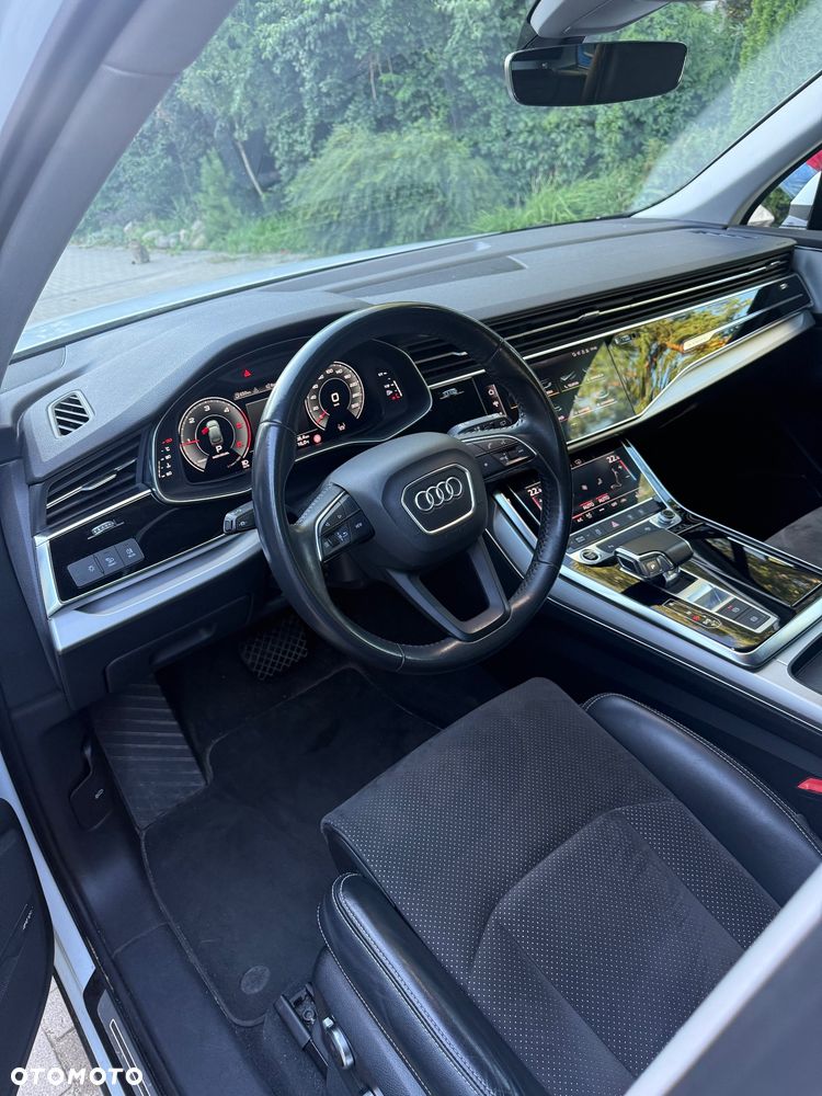 Audi Q7 - 10