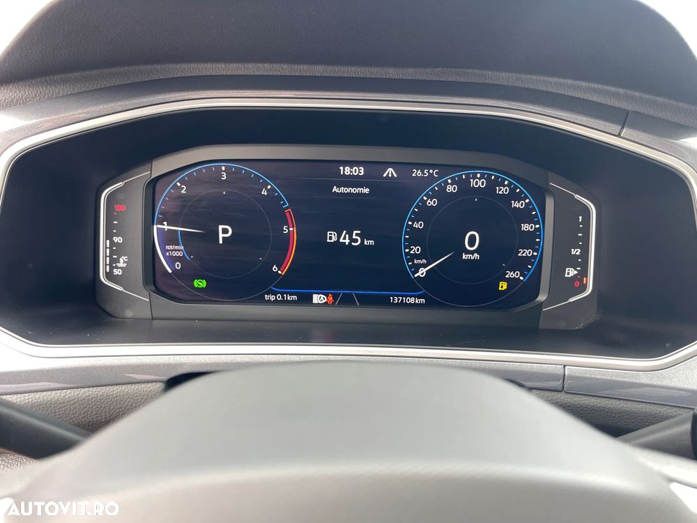 Volkswagen T-Roc 2.0 TDI SCR 4MOTION DSG ACTIVE - 39