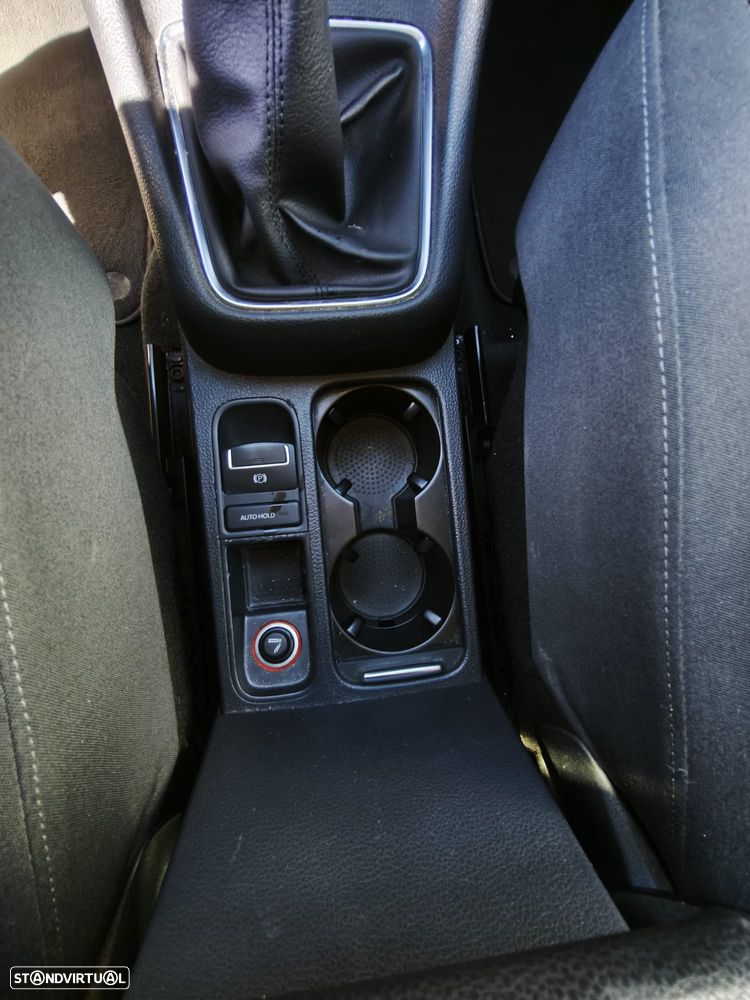 VW Sharan 2.0 TDI Confortline - 9