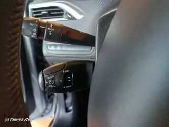Peugeot 2008 - 21