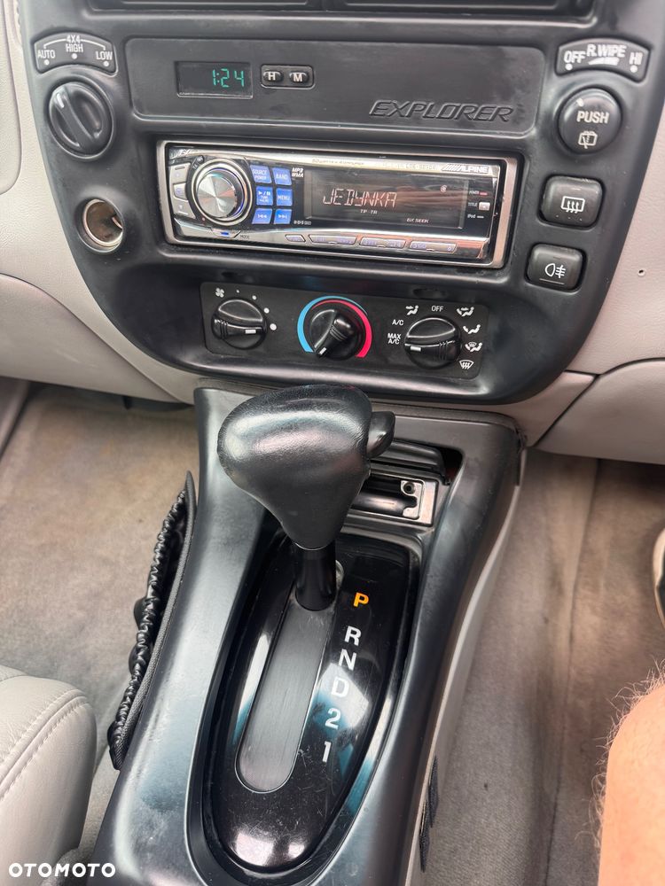 Ford Explorer 4.0 - 36