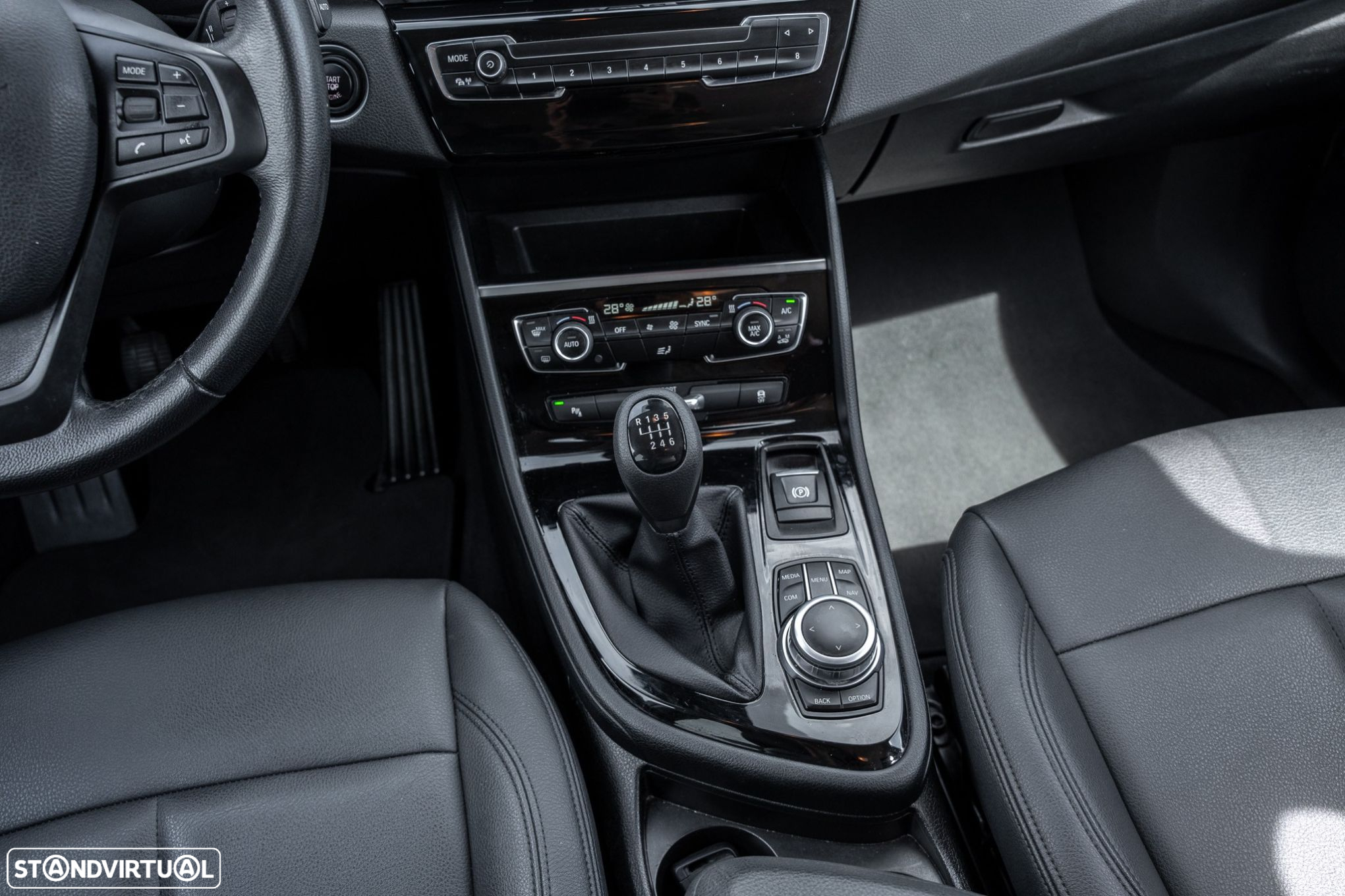BMW 216 Gran Tourer d 7L Line Luxury - 13