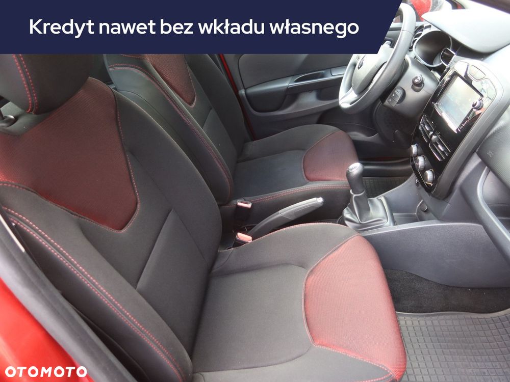 Renault Clio - 11
