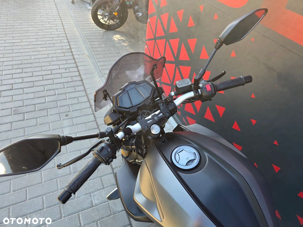 Yamaha MT - 18