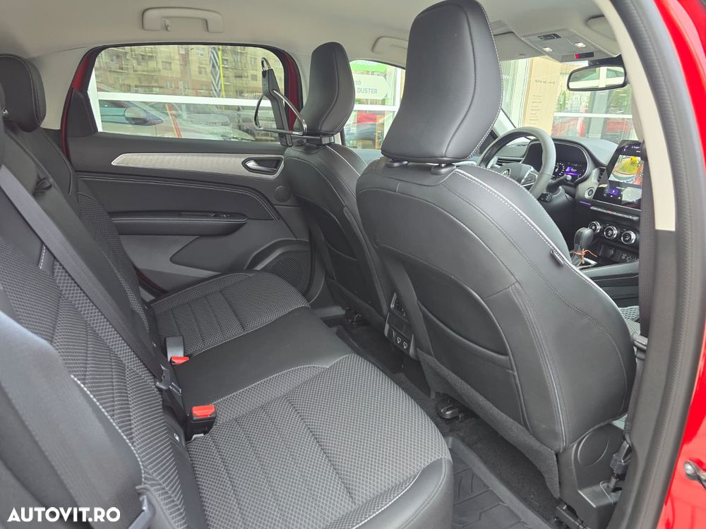 Renault Arkana MHEV 160 EDC Techno - 13