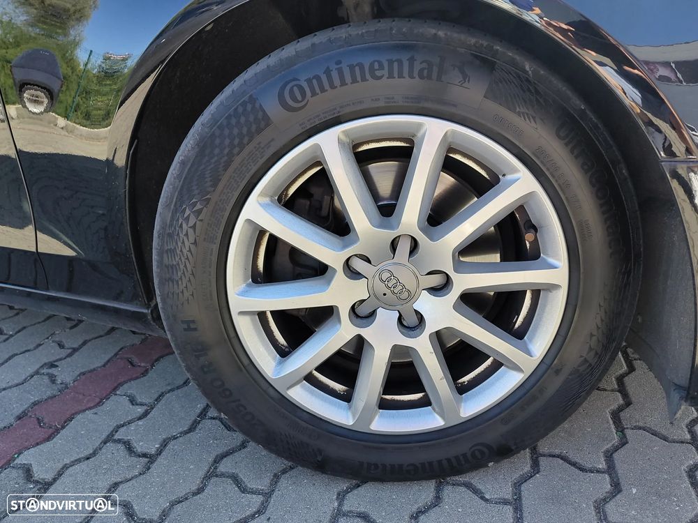 Audi A4 Avant 2.0 TDI ultra DPF Attraction - 5
