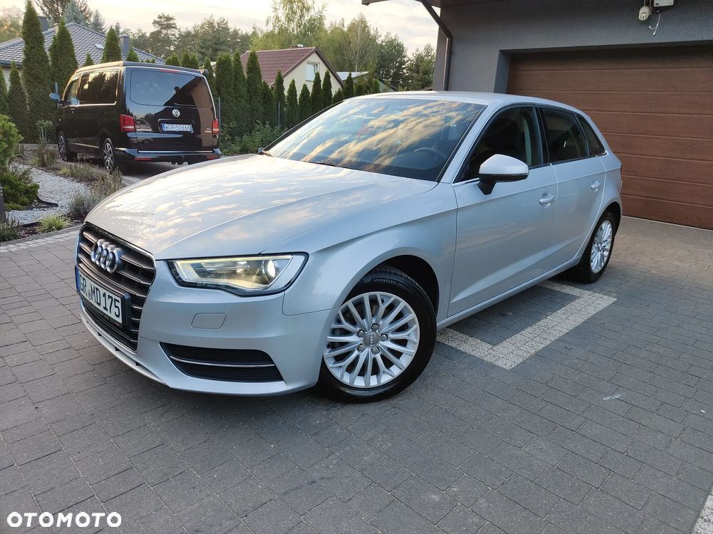 Audi A3 Sportback 1.4 TFSI S tronic Attraction - 2