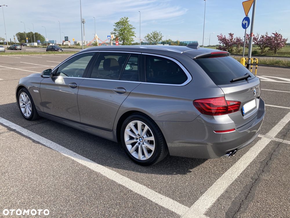 BMW Seria 5 520d Touring - 9