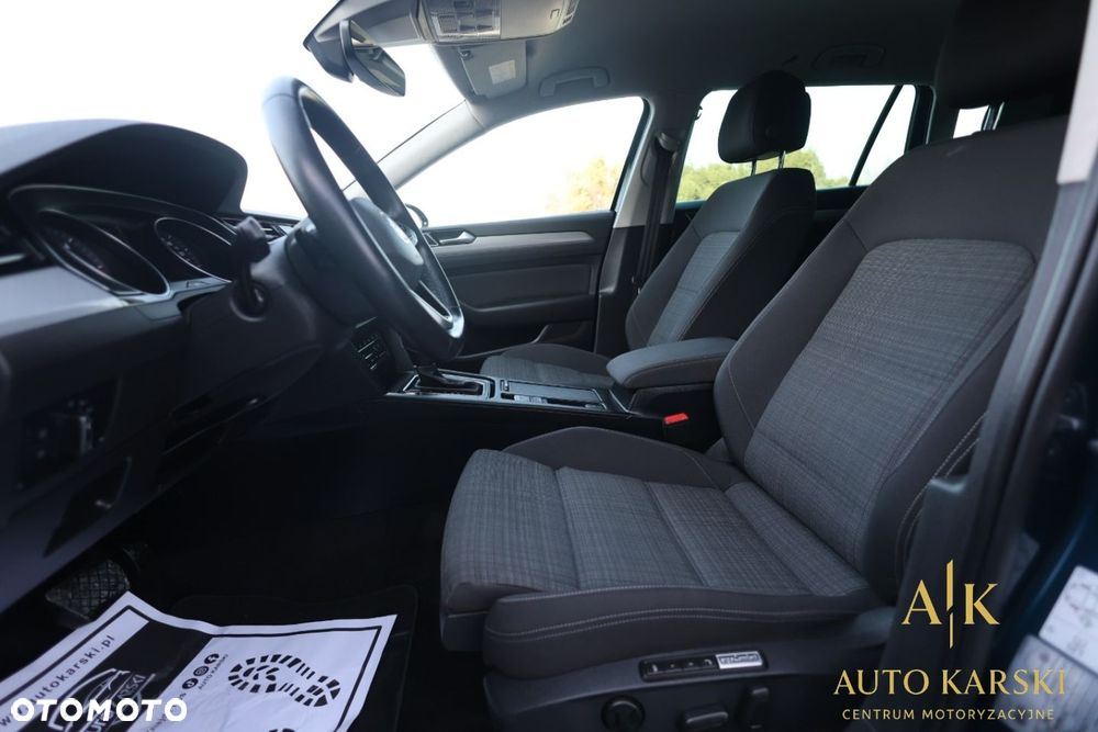 Volkswagen Passat Variant - 39