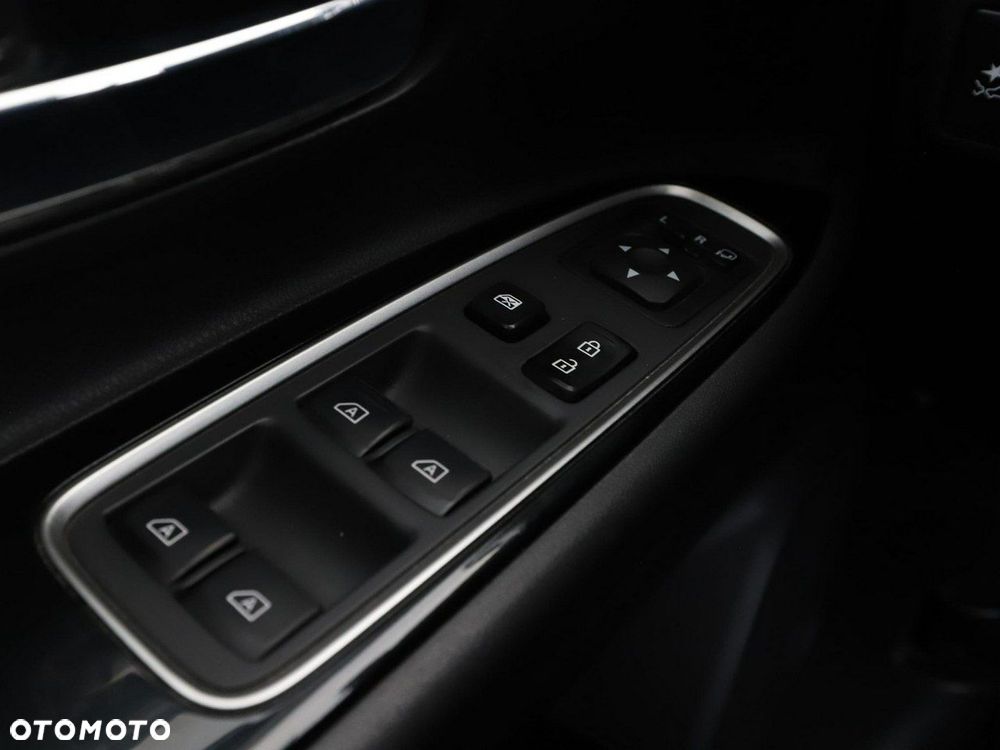 Mitsubishi Outlander 2.4 4WD - 38