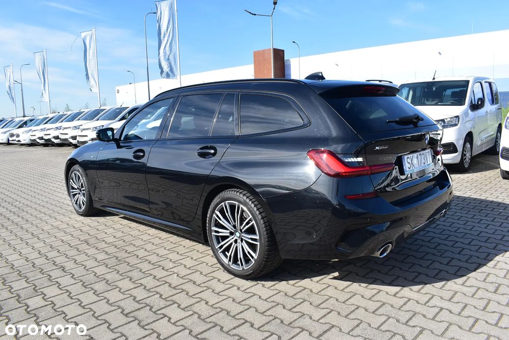 BMW Seria 3 320d xDrive MHEV M Sport sport - 7