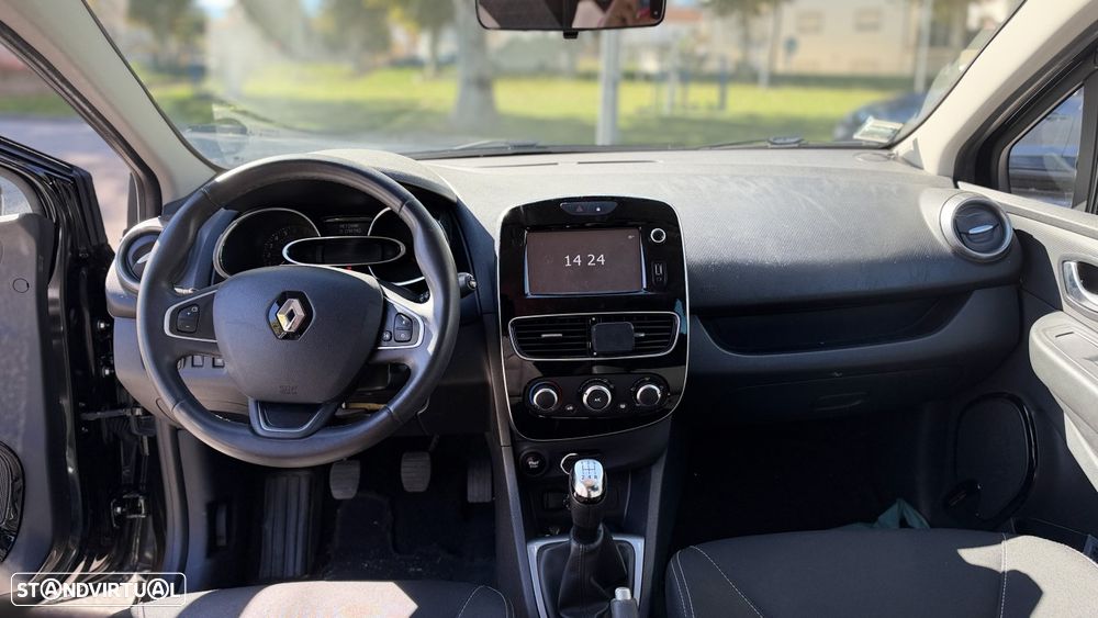 Renault Clio 0.9 TCe Limited - 9