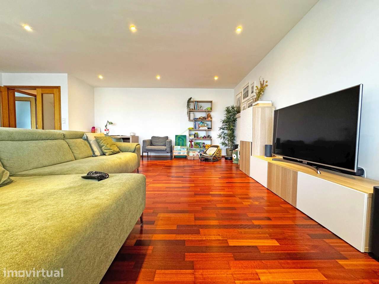 Apartamento T2 | Vilar do Pinheiro - Grande imagem: 4/21
