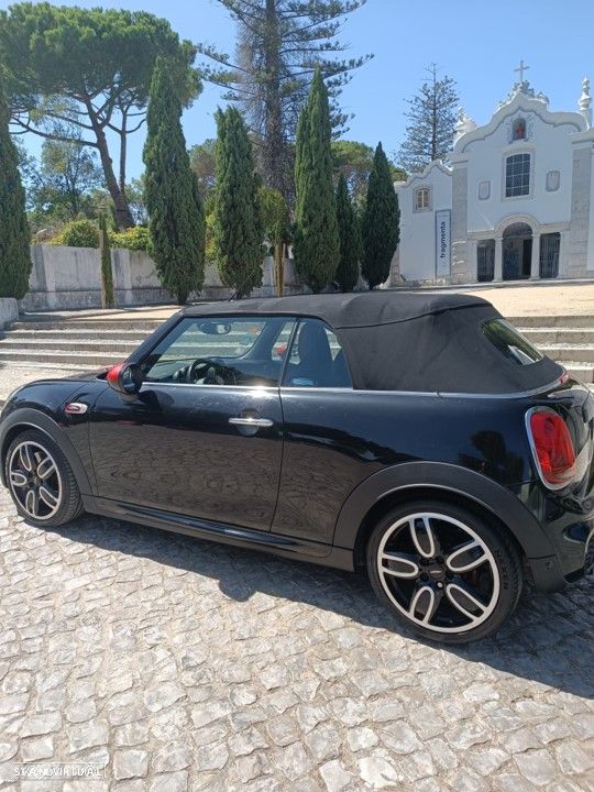 MINI Cabrio John Cooper Works - 4
