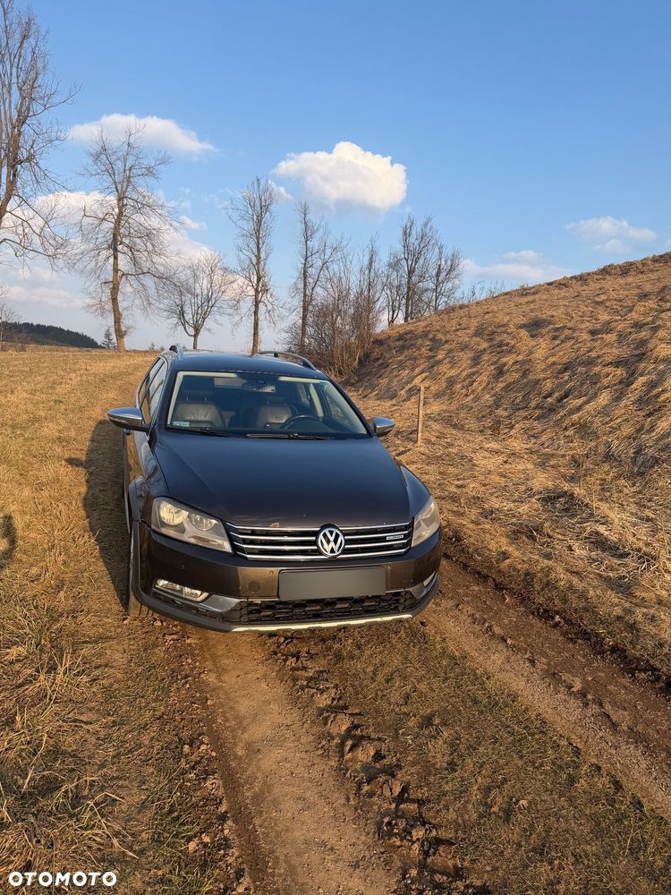 Volkswagen Passat 2.0 TDI Comfortline DSG - 10