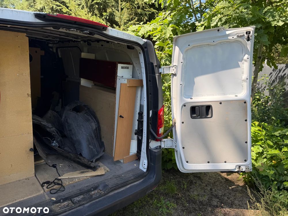 Mercedes-Benz Vito - 17
