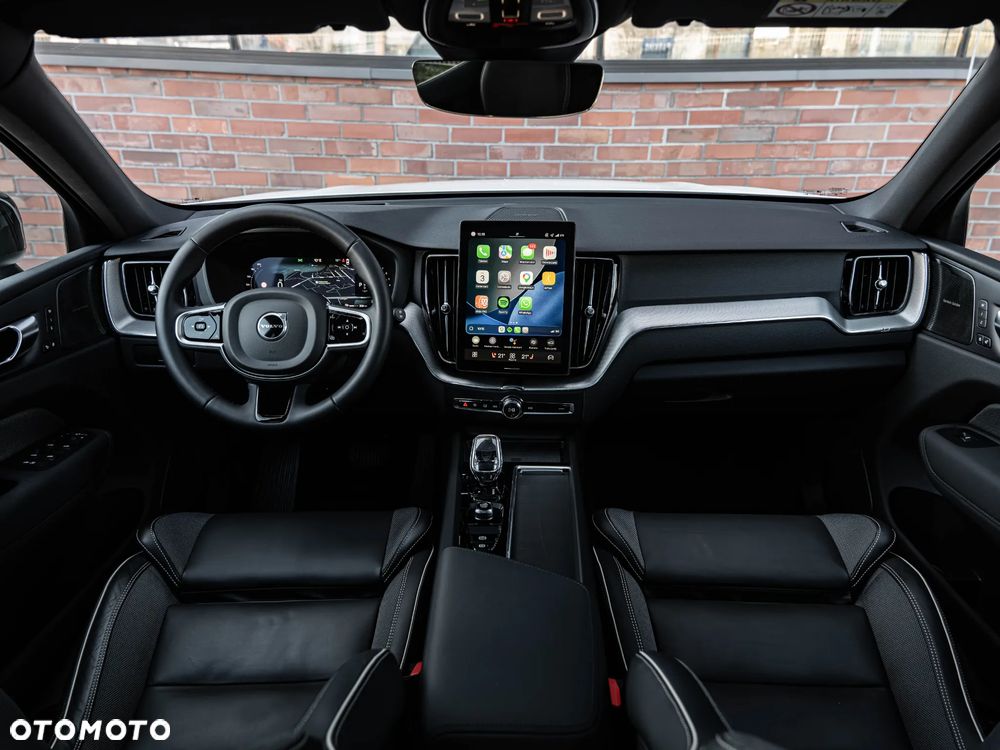 Volvo XC 60 B5 B AWD Plus Dark - 5