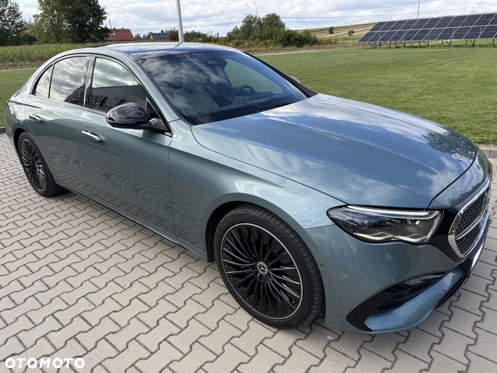 Mercedes-Benz E-Class 2023 photo 3