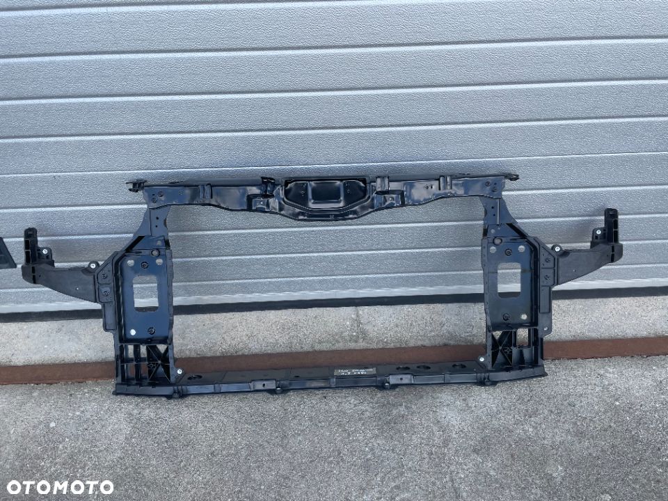 PAS PRZEDNI HYUNDAI i40  2012-- NOWY - 1