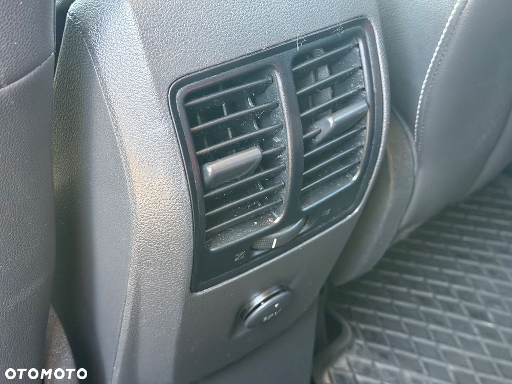 Ford Kuga 2.0 TDCi 2x4 Titanium - 21