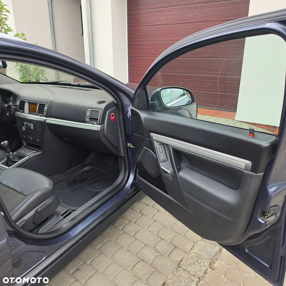 Opel Vectra 1.9 CDTI DPF Cosmo Plus - 19