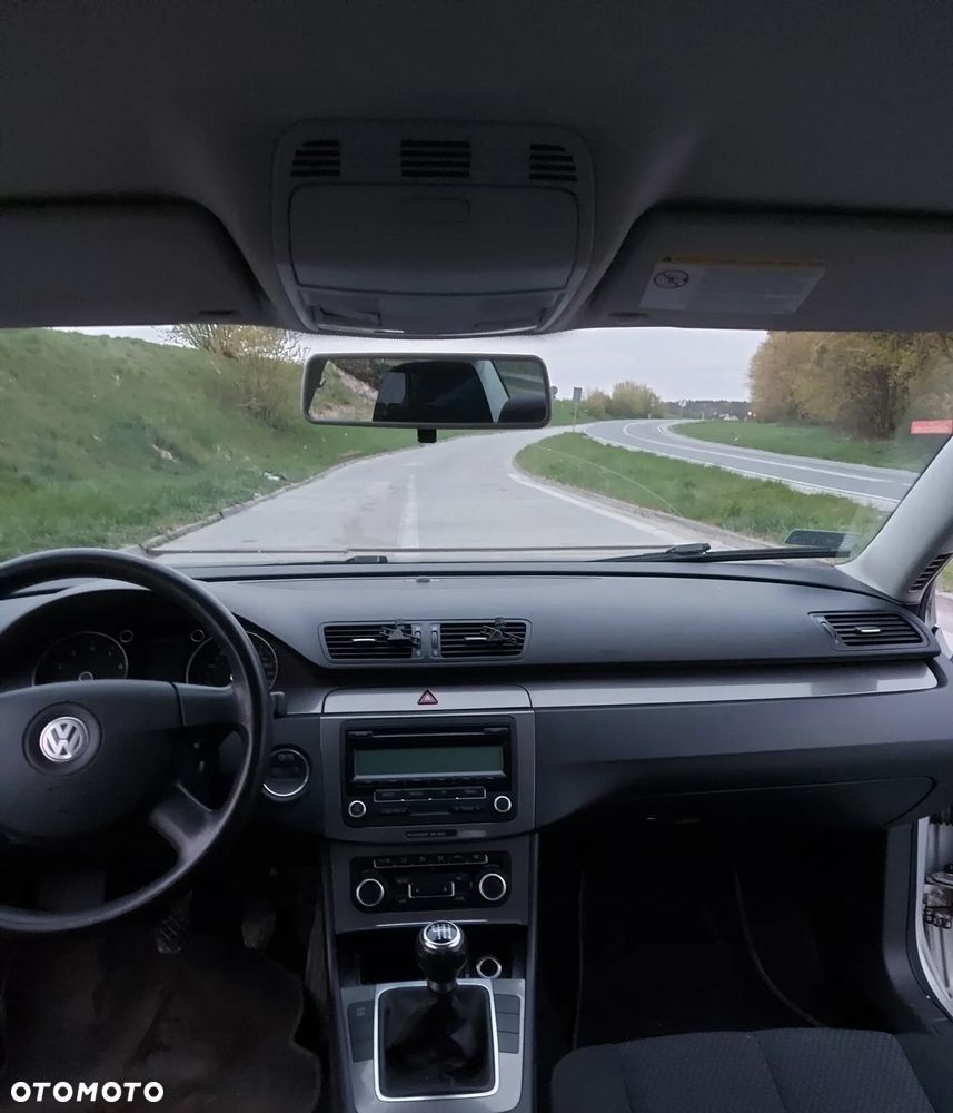 Volkswagen Passat 1.8 TSI Trendline - 10