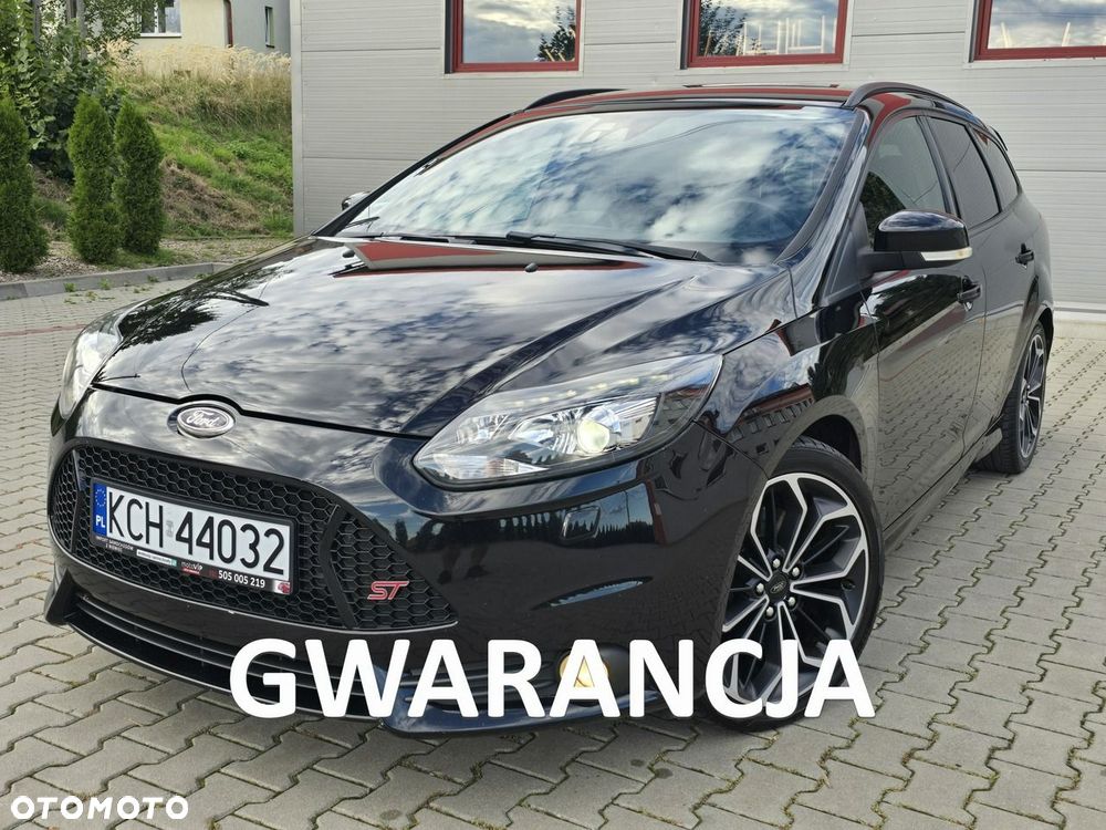 Ford Focus 2.0 EcoBoost ST mit Leder-Sport-Paket - 2