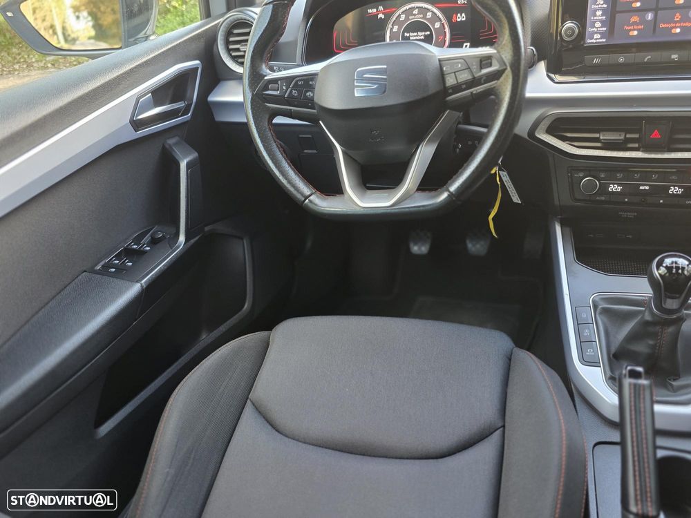 SEAT Arona 1.0 TSI FR - 14