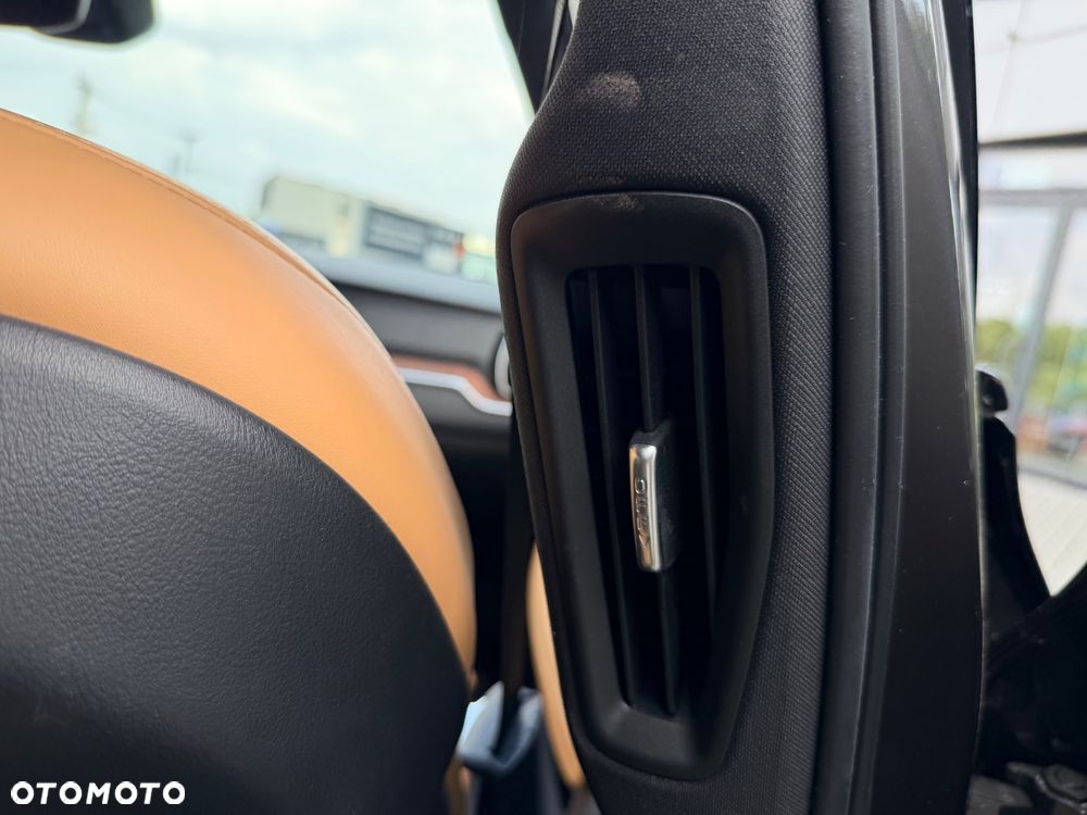 Volvo V60 B3 B Plus Dark - 26