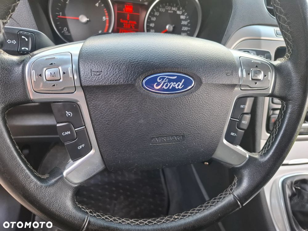 Ford Galaxy 2.0 TDCi DPF Ambiente - 21