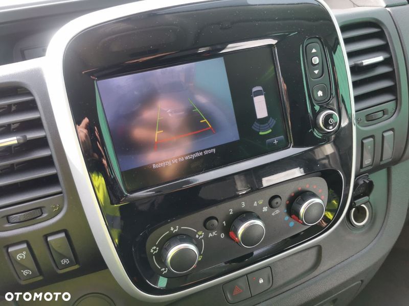 Renault Trafic - 14