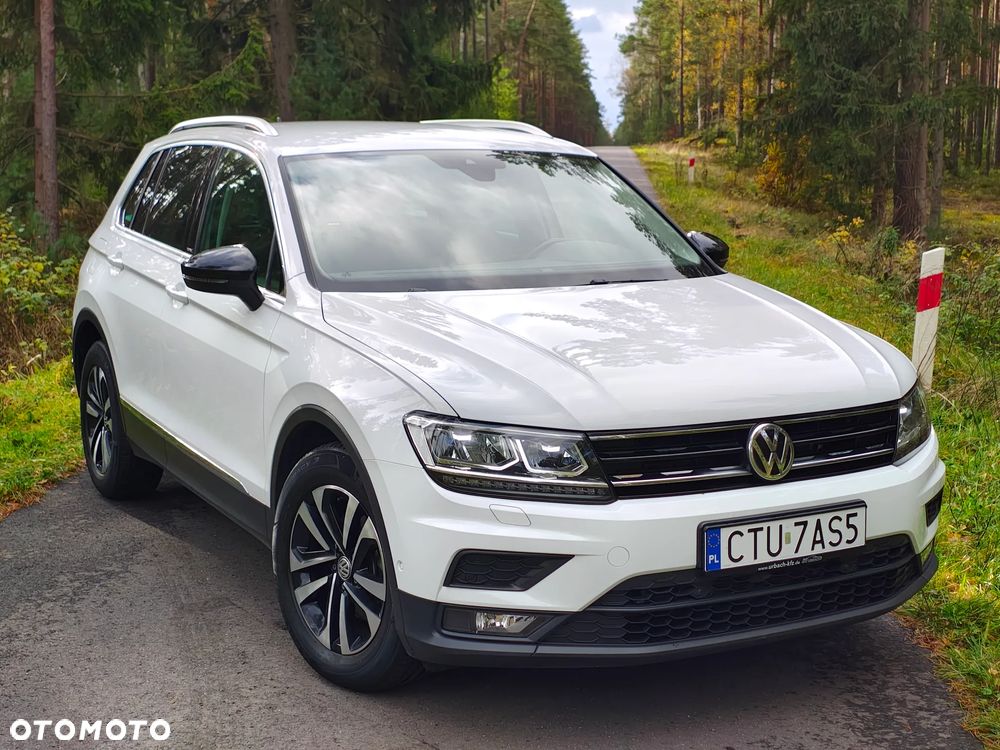 Volkswagen Tiguan - 1