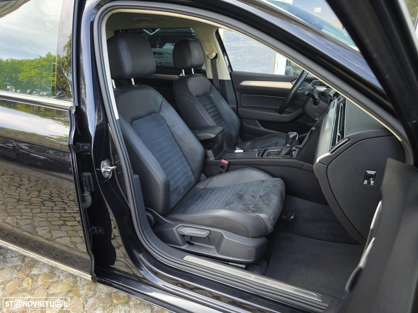 VW Passat Variant 2.0 TDi Highline DSG - 14