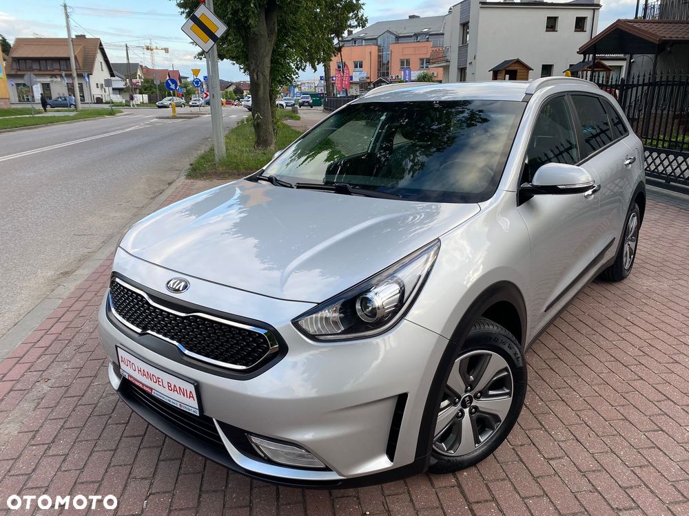 Kia Niro 1.6 GDI Hybrid M - 18