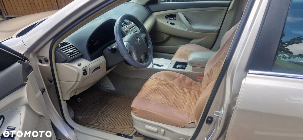 Toyota Camry 2.4 SE - 6