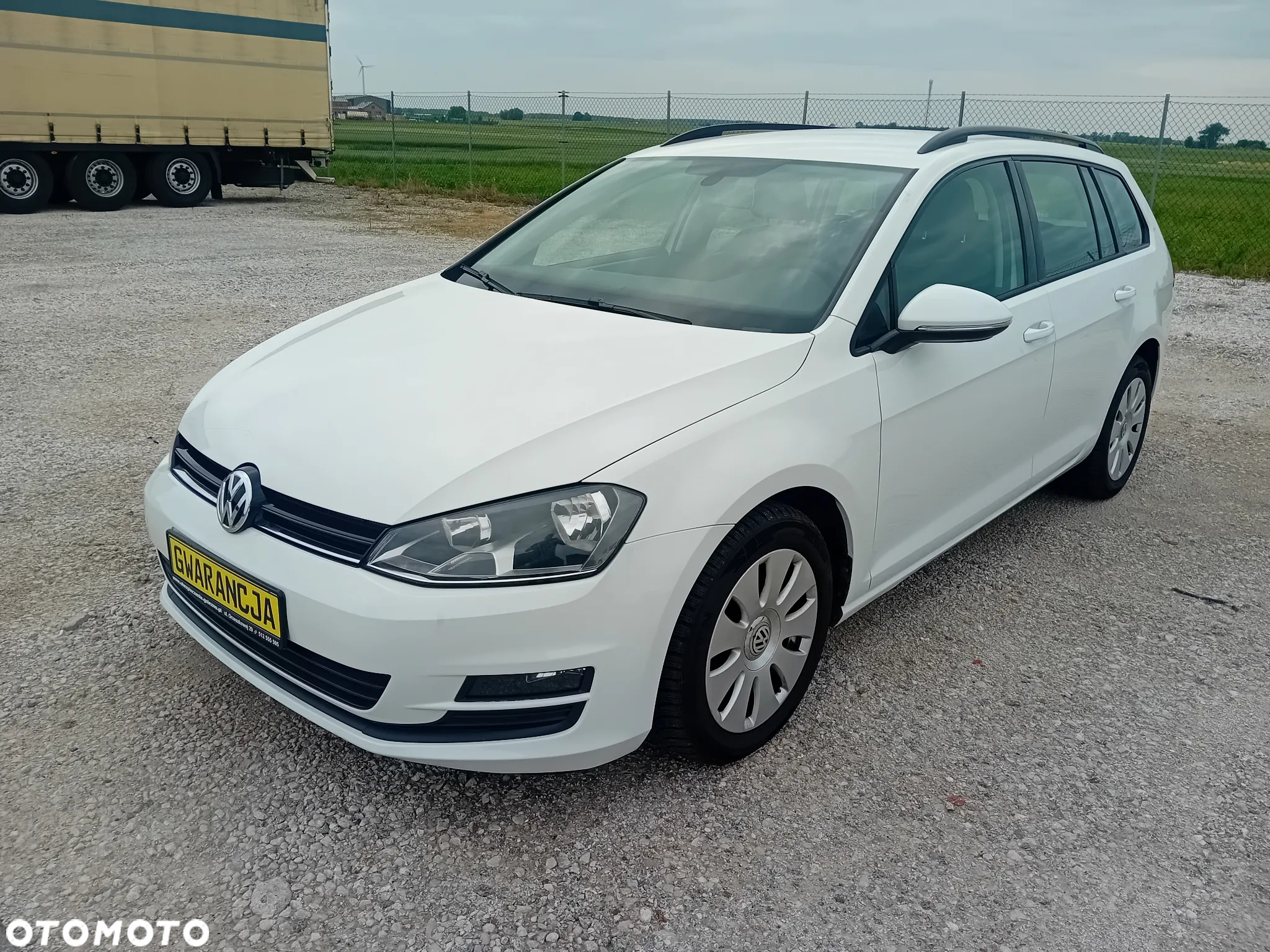 Volkswagen Golf 1.6 TDI BlueMotion Technology Comfortline - 3