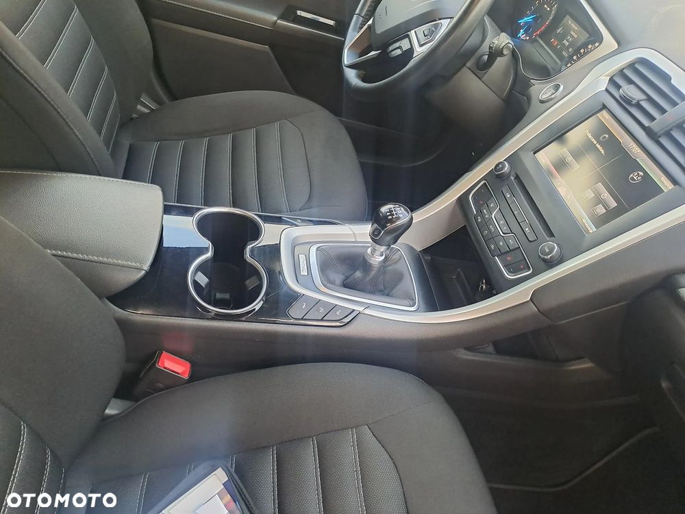 Ford Mondeo - 14