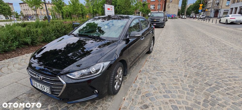 Hyundai Elantra 1.6 Comfort - 1