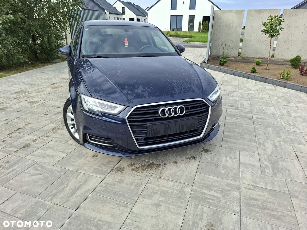 Audi A3 Sportback - 3