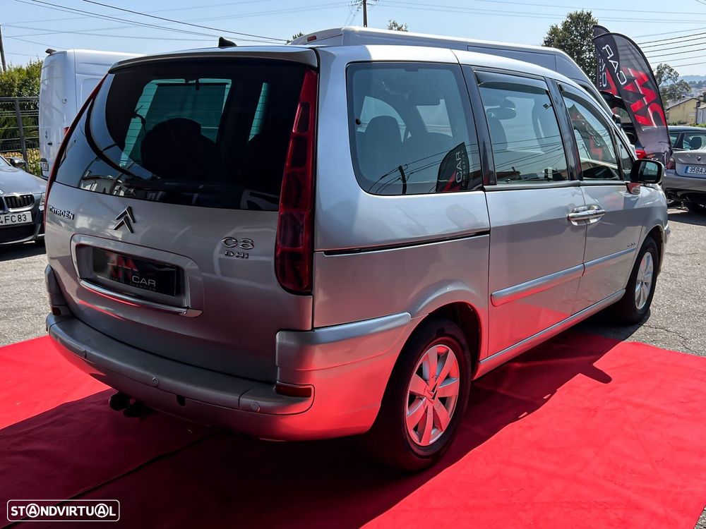 Citroën C8 2.2 HDi 16V Exclusive - 4